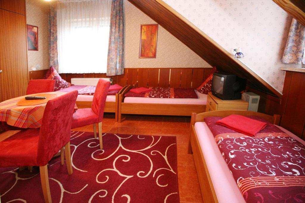 Hotel-Pension Klaer Speyer Room photo